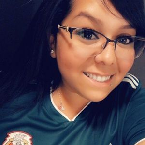 Meet your Posher, Alina